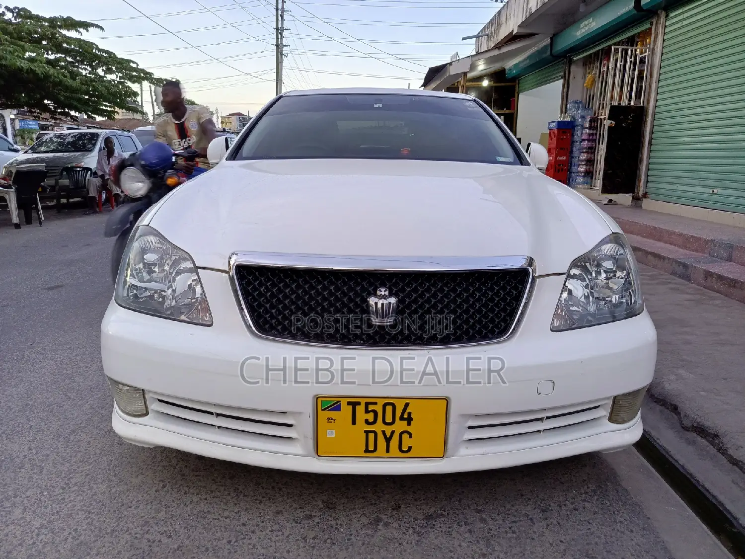 Toyota Crown Royale 2005 White