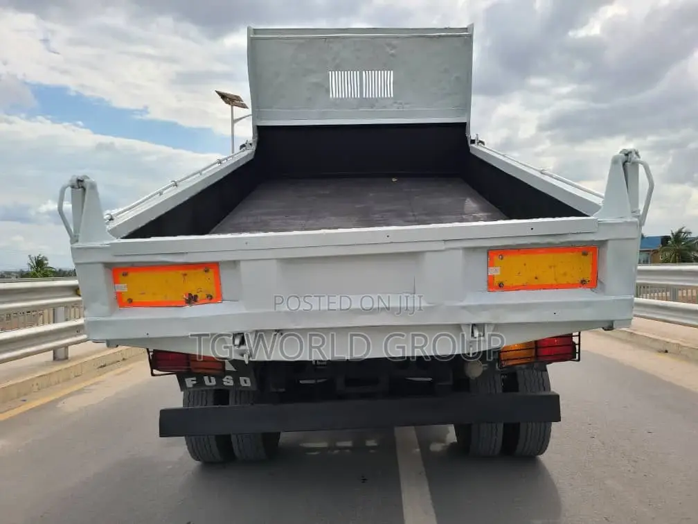 Mitsubishi Fuso Fighter Dump - 6D16