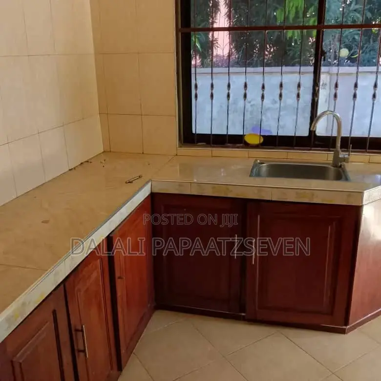 2bdrm House in Dalalipapaatzseven, Kinondoni for rent