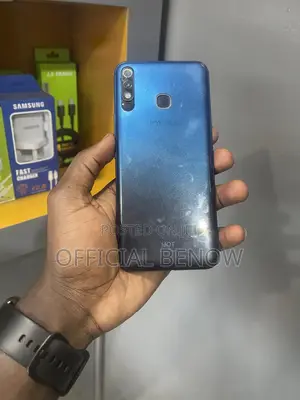 Infinix Hot 8 Lite 32 GB Blue