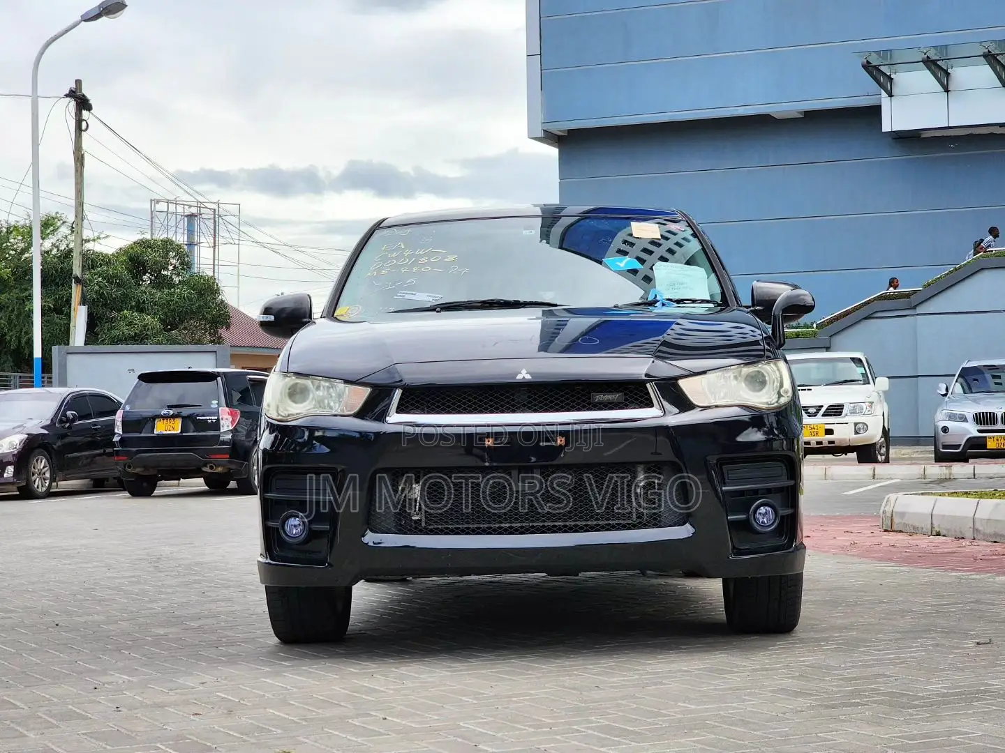 Mitsubishi Outlander 2012 Black