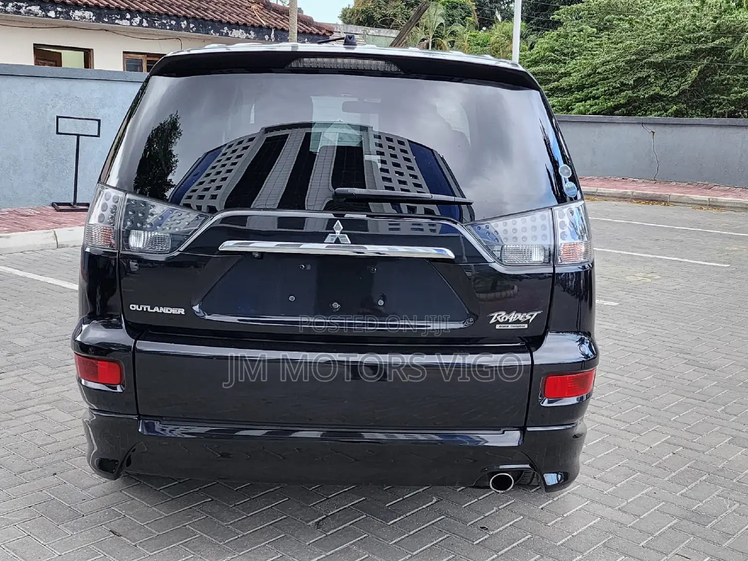 Mitsubishi Outlander 2012 Black
