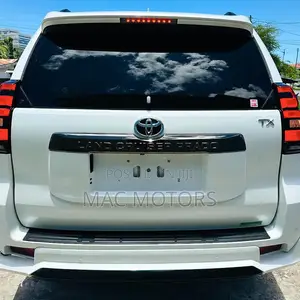 Toyota Land Cruiser Prado 2021 White
