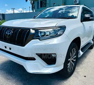 Toyota Land Cruiser Prado 2021 White