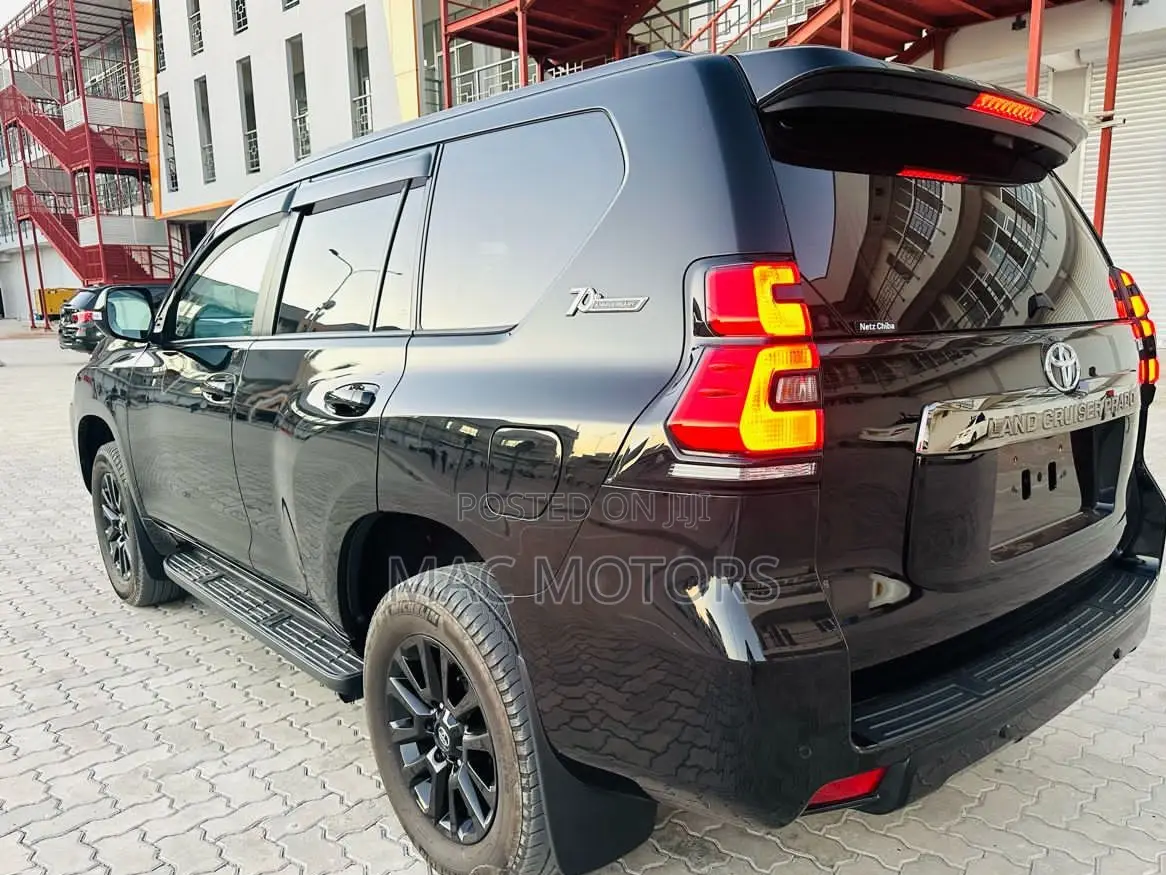 Toyota Land Cruiser Prado 2022 Burgundy
