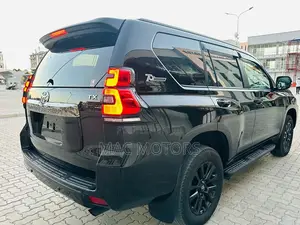 Toyota Land Cruiser Prado 2022 Burgundy