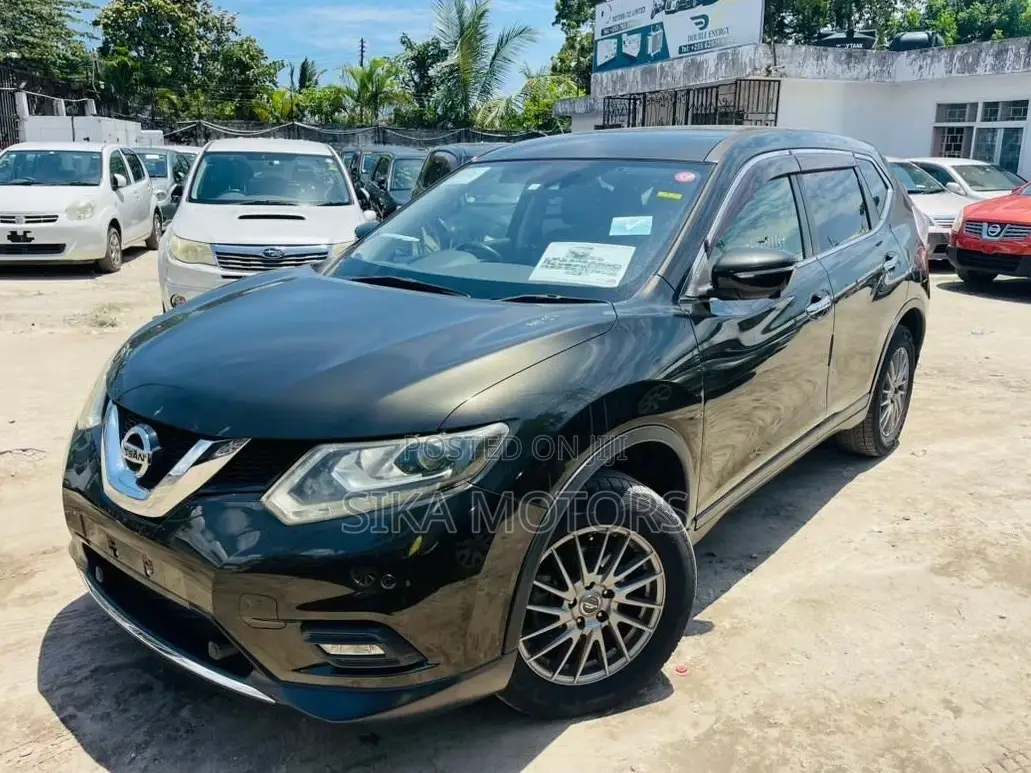 Nissan X-Trail 2014 Green