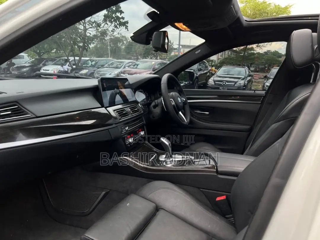 BMW 520i 2015 White