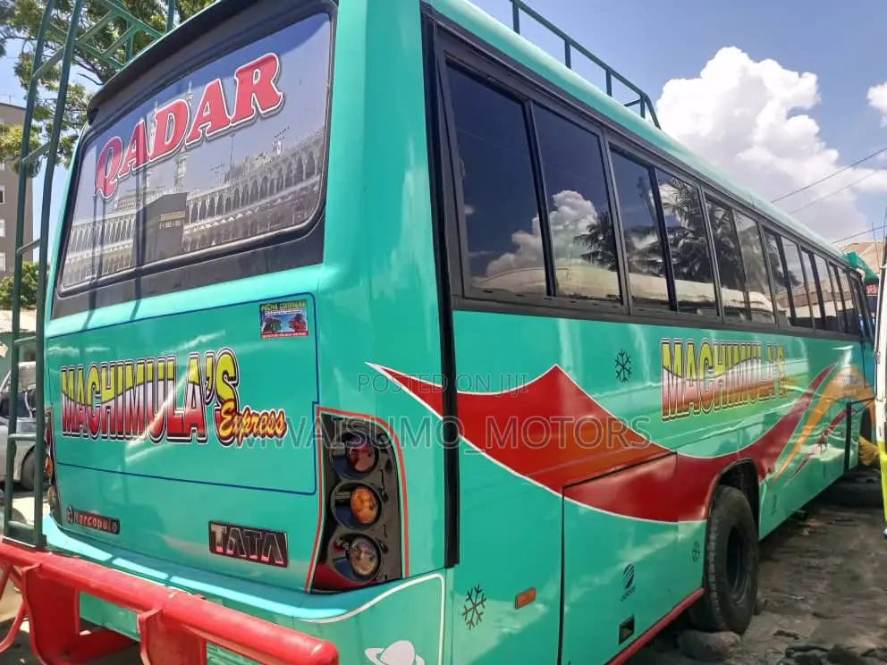 Tata Starbus Ultra Skool 2001 Green
