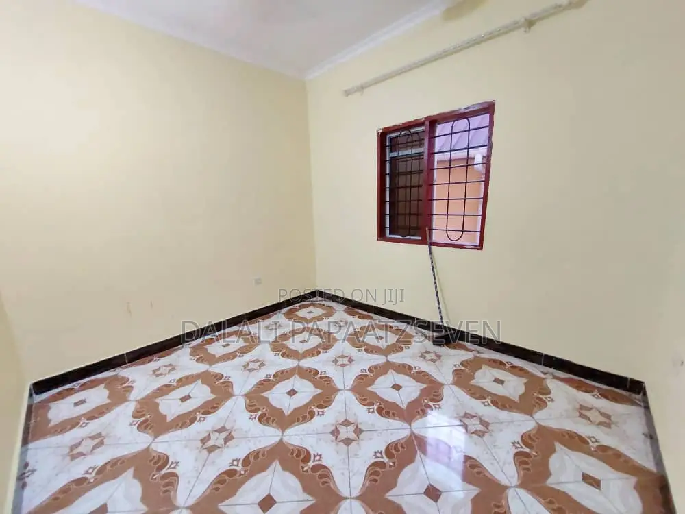 2bdrm Apartment in Dalalipapaatzseven, Kimara for rent