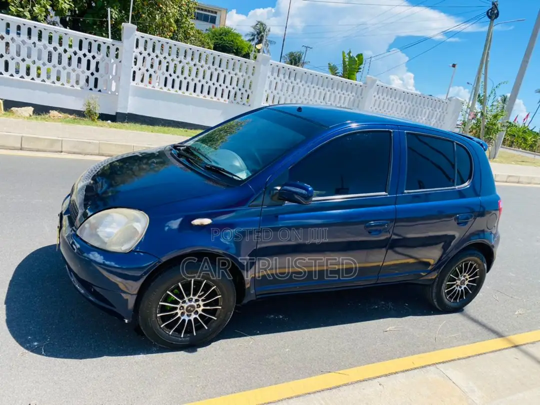 Toyota Vitz 1.0 FWD 3dr 2002 Blue