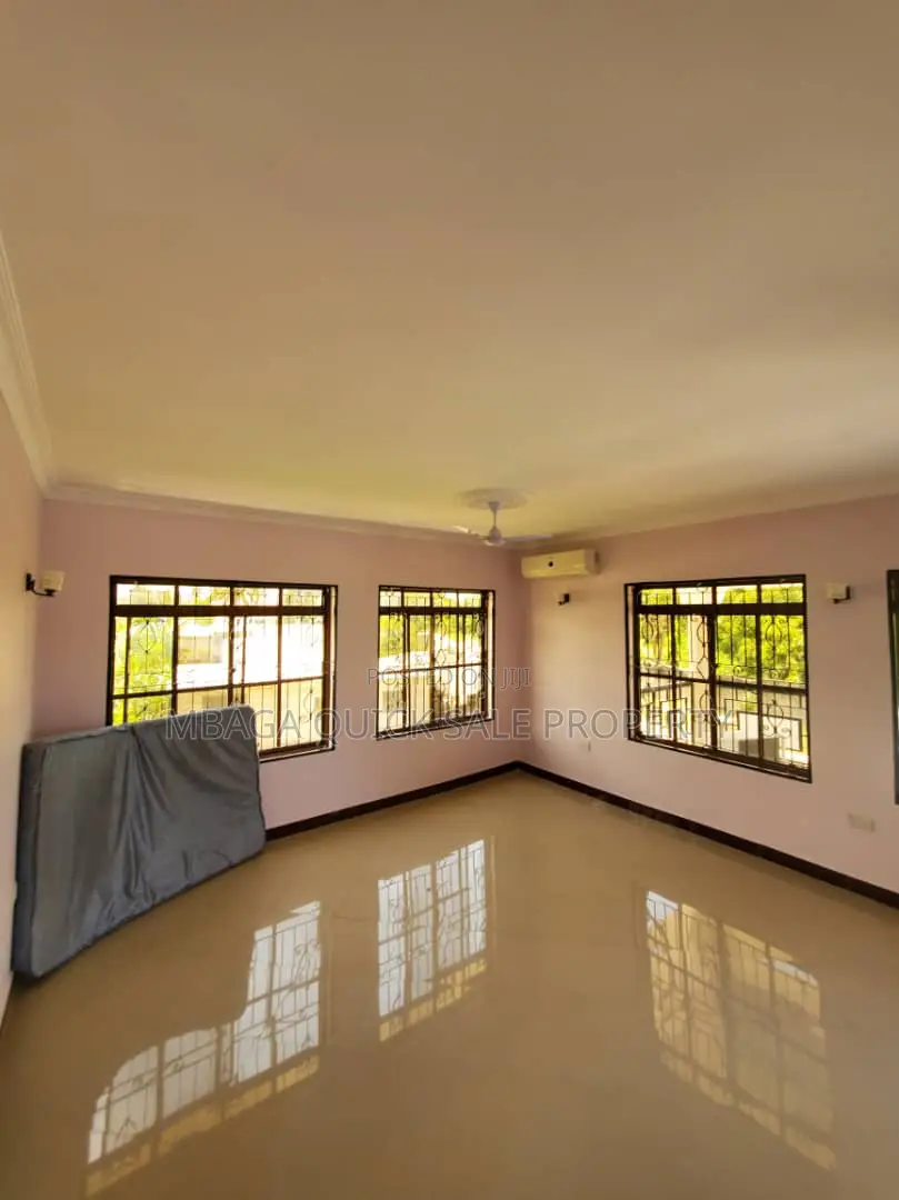 4bdrm House in Ununio, Bunju for rent
