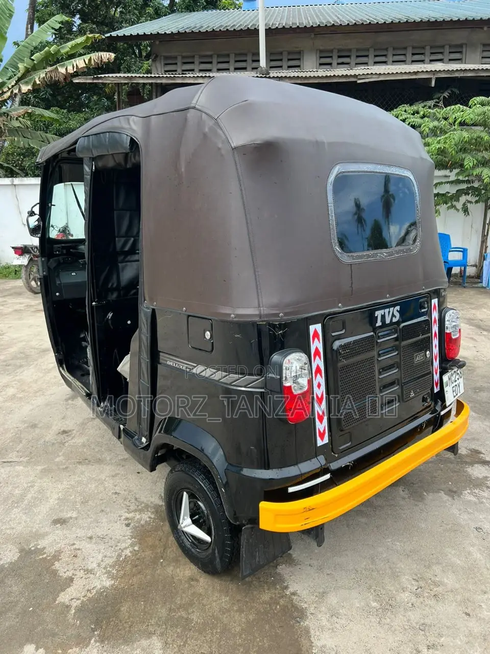 New TVS King Cargo 2023 Black