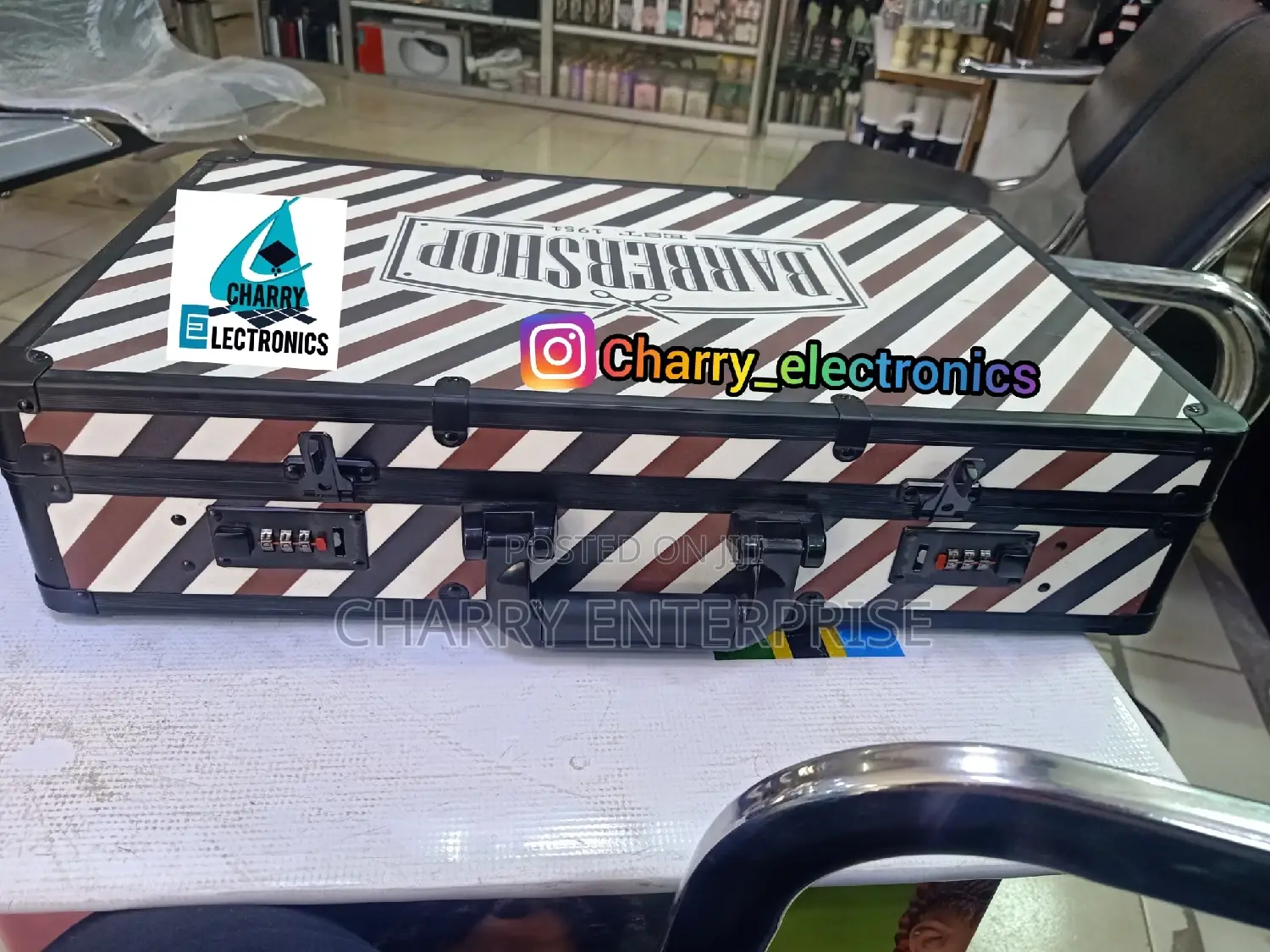 Best Material Portable SALOON EQUIPMENTS Bag / Box