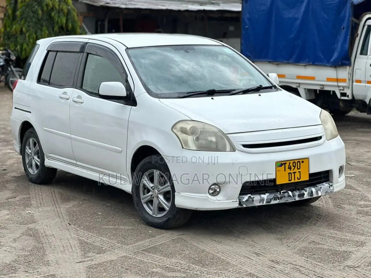 Toyota Raum 2004 White