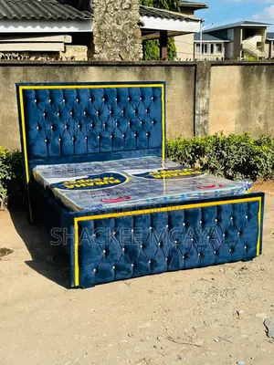Bed Sofa 5,6 Pamoja Na Godoro Inch 8