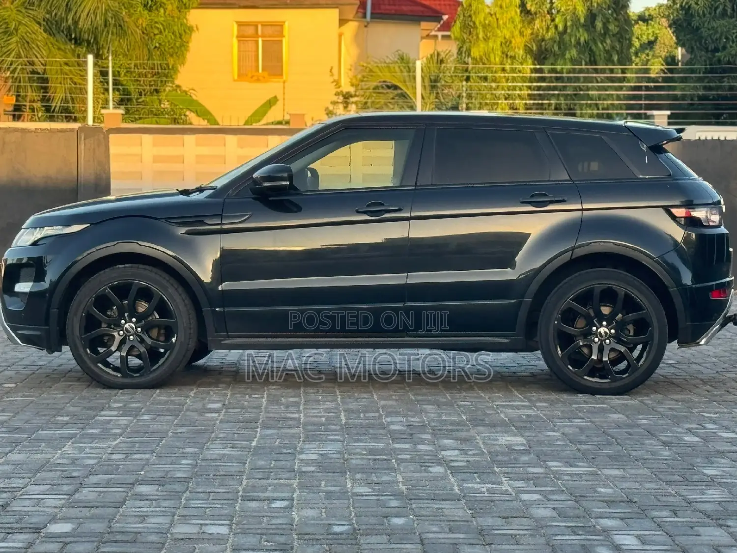 Land Rover Range Rover Evoque 2011 Black