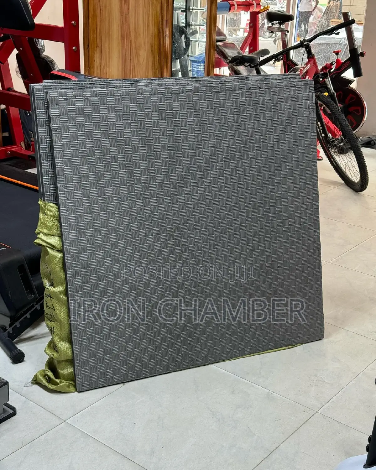 Gym Interlock Mat (1 Square Meter_100cm × 100cm).