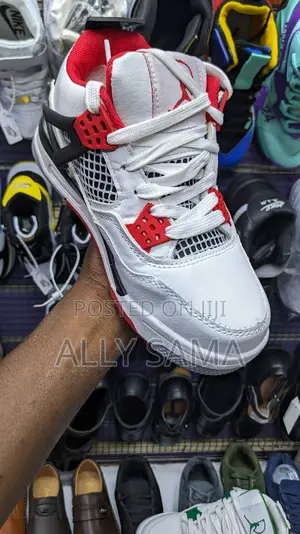 Kids Sneakers Jordan4 Red White