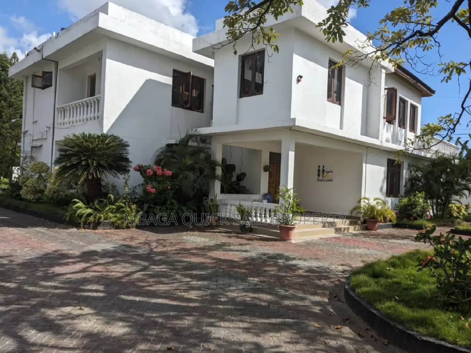 6bdrm House in Mikocheni for rent