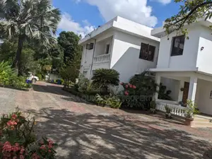 6bdrm House in Mikocheni for rent