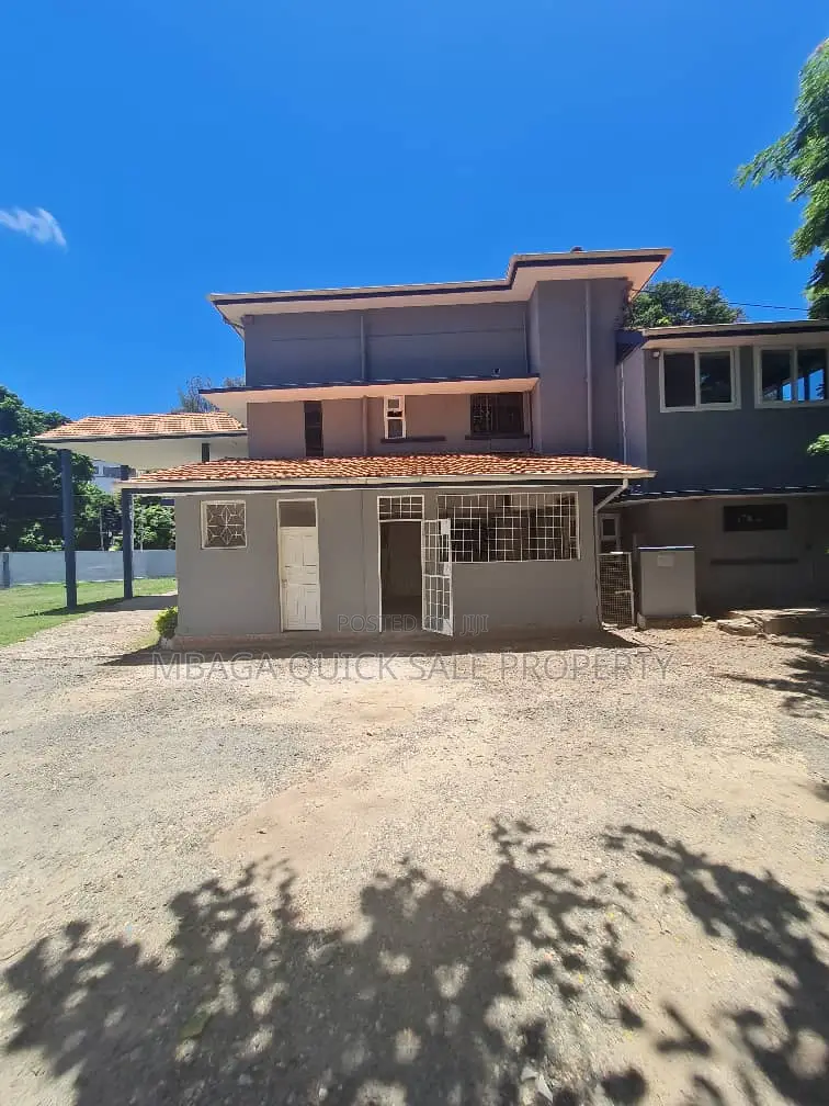 6bdrm House in Oyster Bay for rent