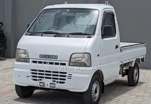 Suzuki Carry Engen Ndogo.