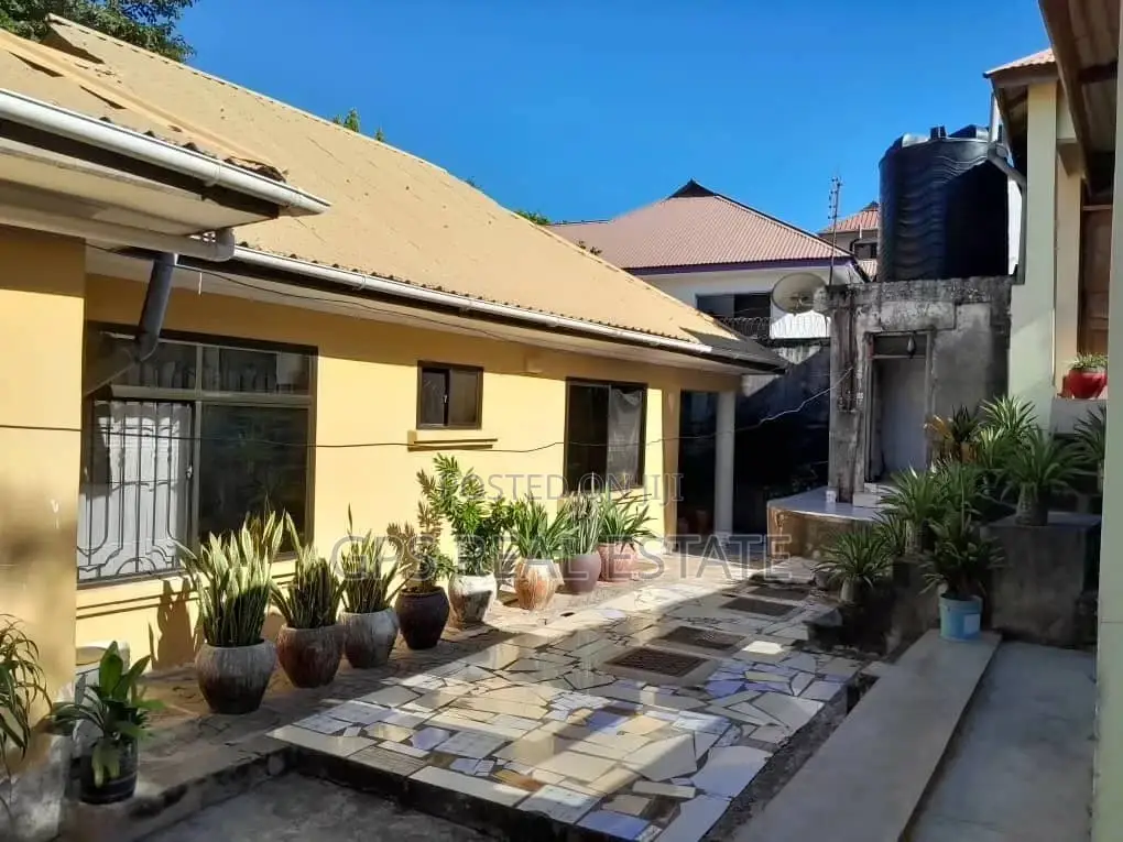 3bdrm House in Goba Kunguru, Kinondoni for sale