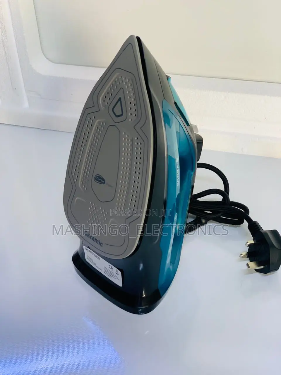 Venus Steam Iron / Pasi Ya Maji