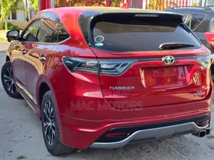Toyota Harrier 2.0 2016 Red