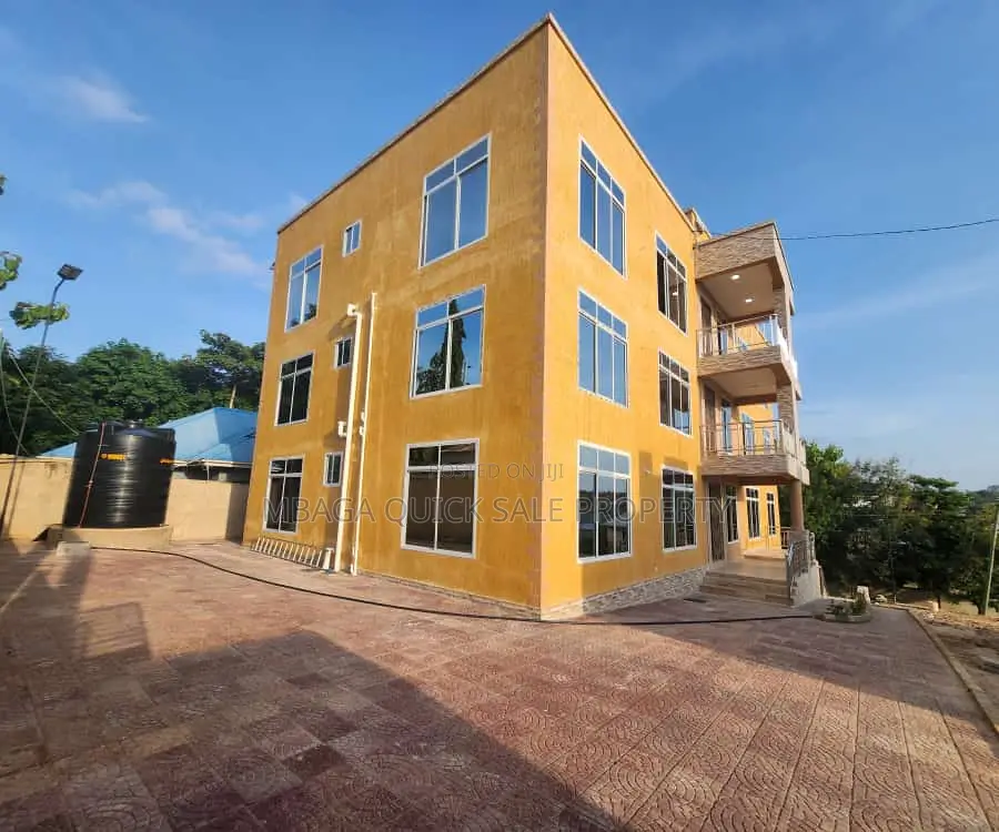 3bdrm Apartment in Salasala Kinzudi, Mbezi for rent