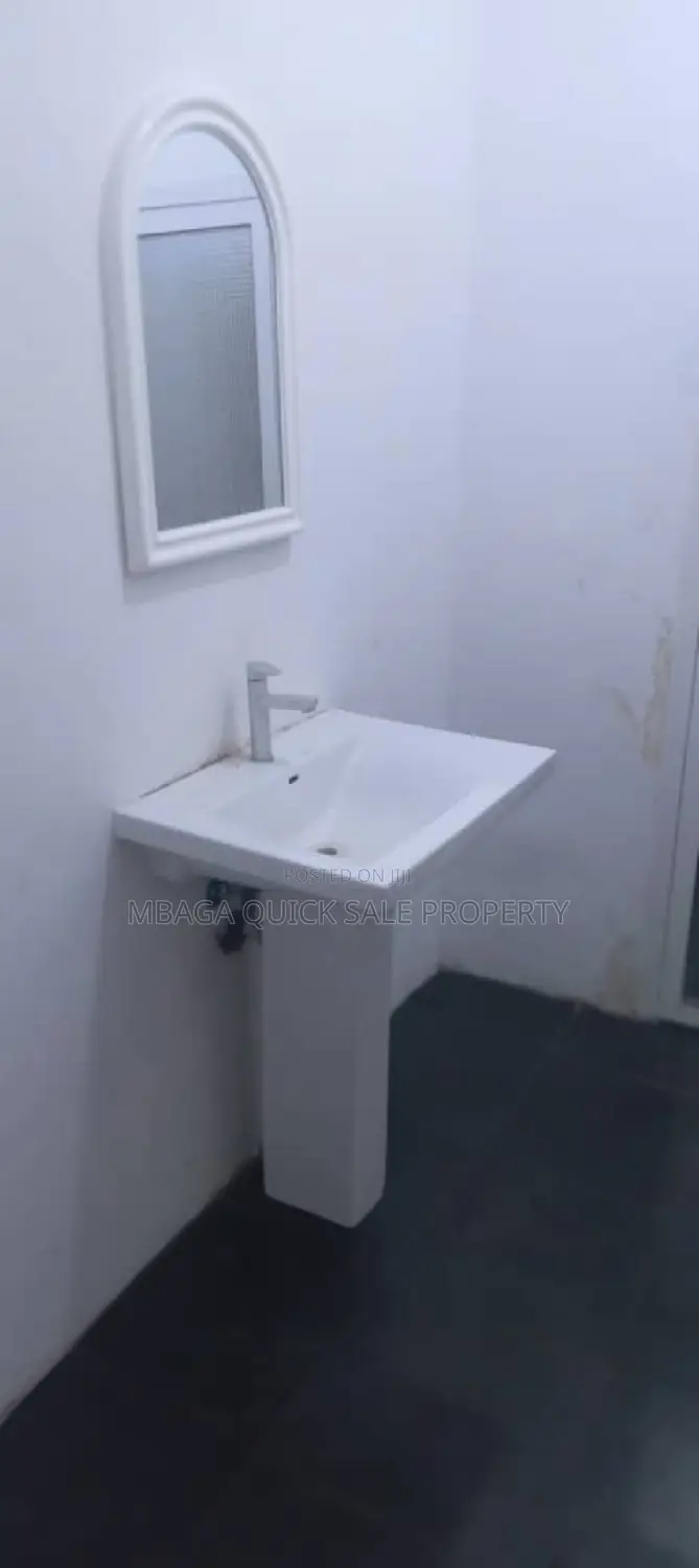 5bdrm House in Block 41, Kinondoni for rent