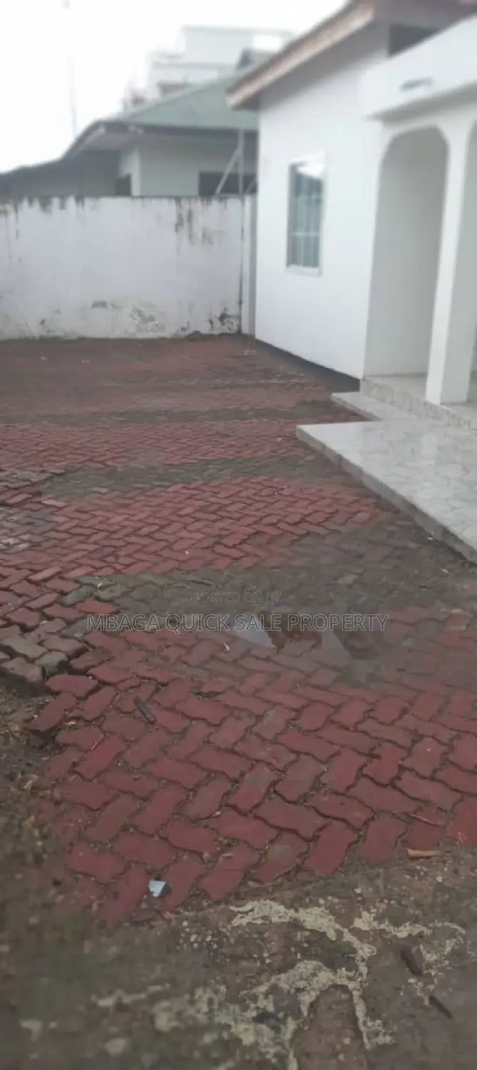 5bdrm House in Block 41, Kinondoni for rent