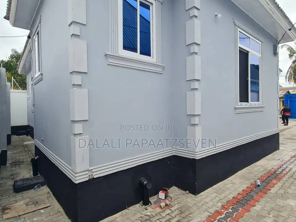 4bdrm House in Dalalipapaatzseven, Mbagala for sale