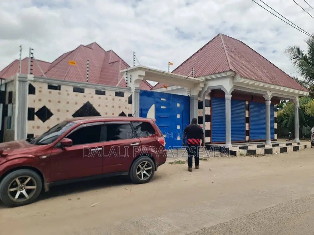 4bdrm House in Dalalipapaatzseven, Mbagala for sale
