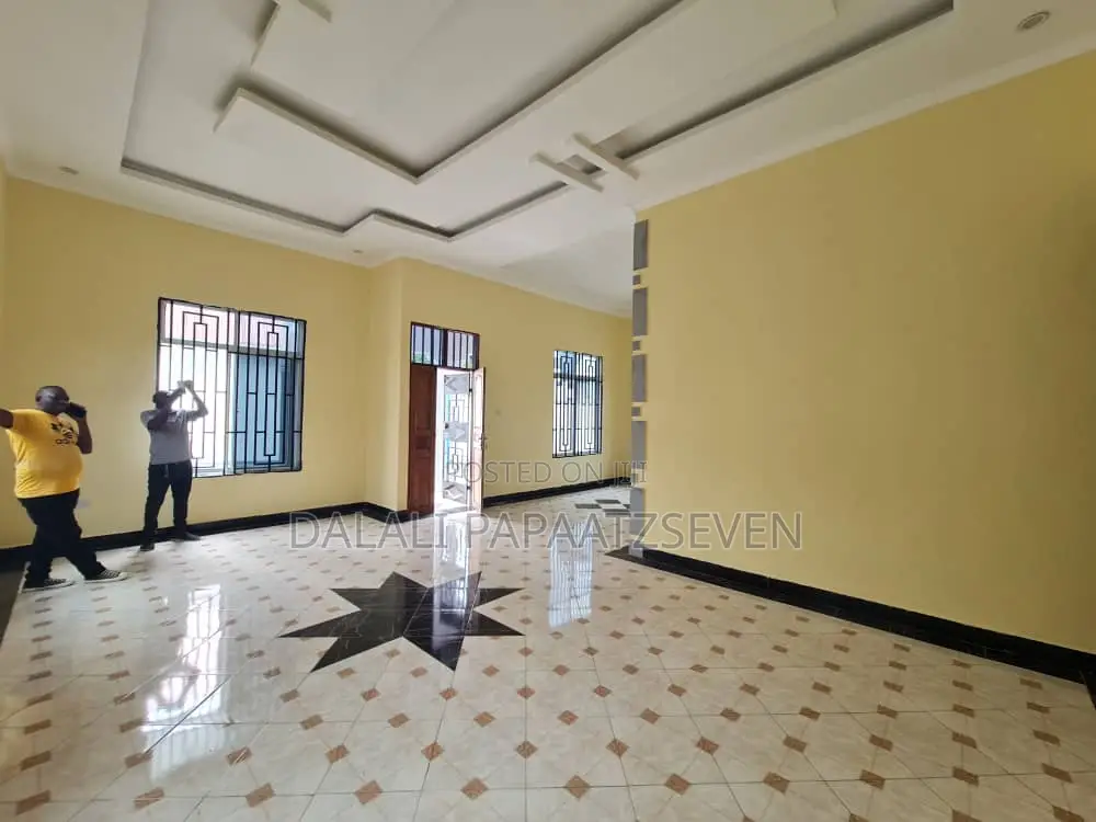 4bdrm House in Dalalipapaatzseven, Mbagala for sale