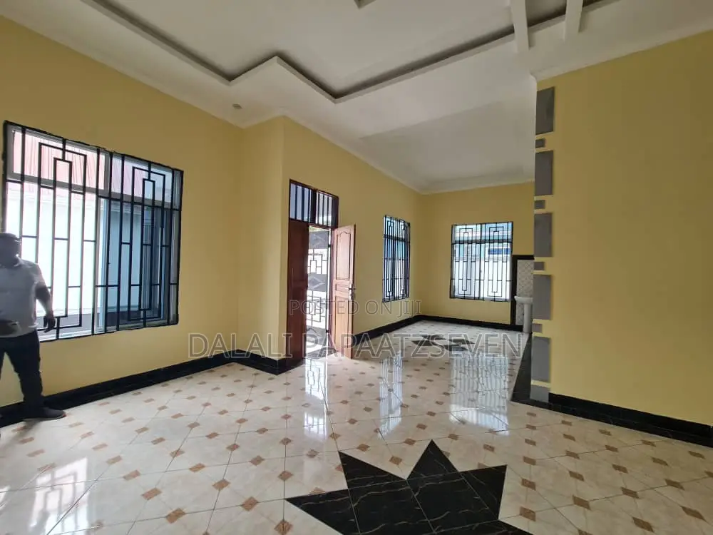 4bdrm House in Dalalipapaatzseven, Mbagala for sale