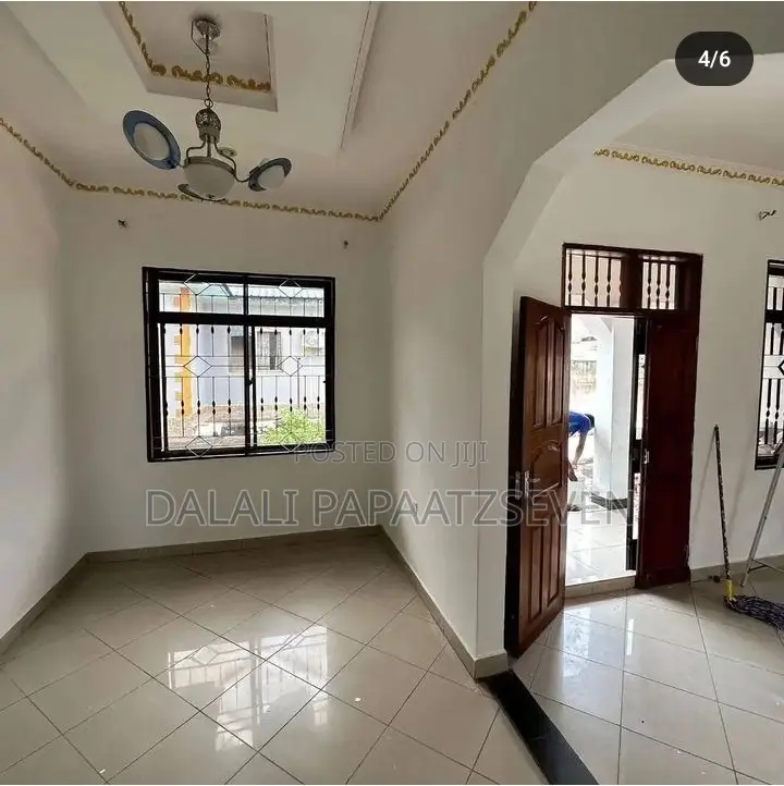 3bdrm Apartment in Dalalipapaatzseven, Mbezi Beach for rent
