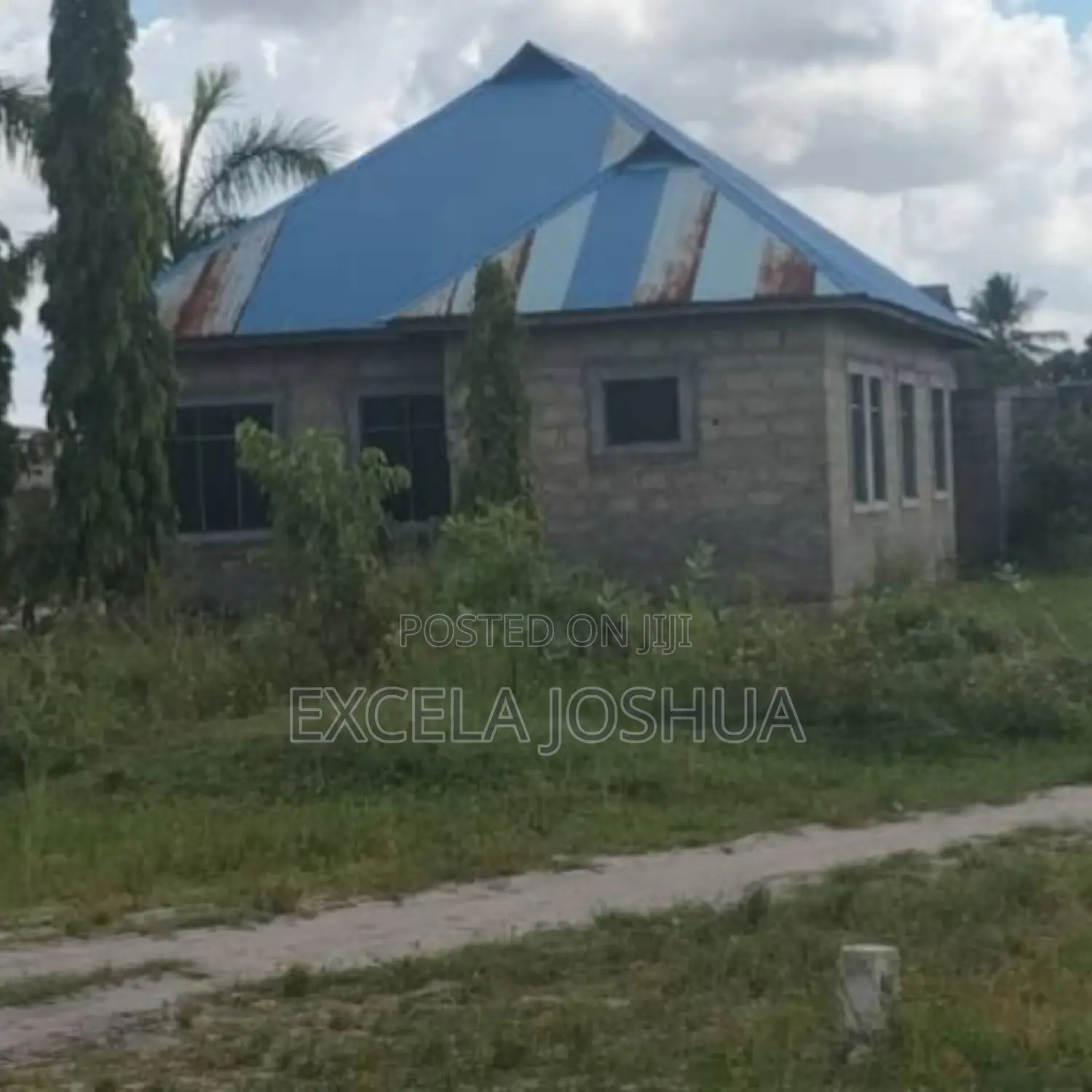 3bdrm House in Excela Joshua, Msongola for sale