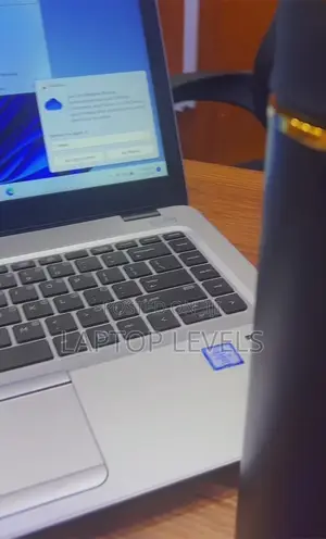 Laptop HP EliteBook 840 G3 8GB Intel Core I5 SSD 256GB
