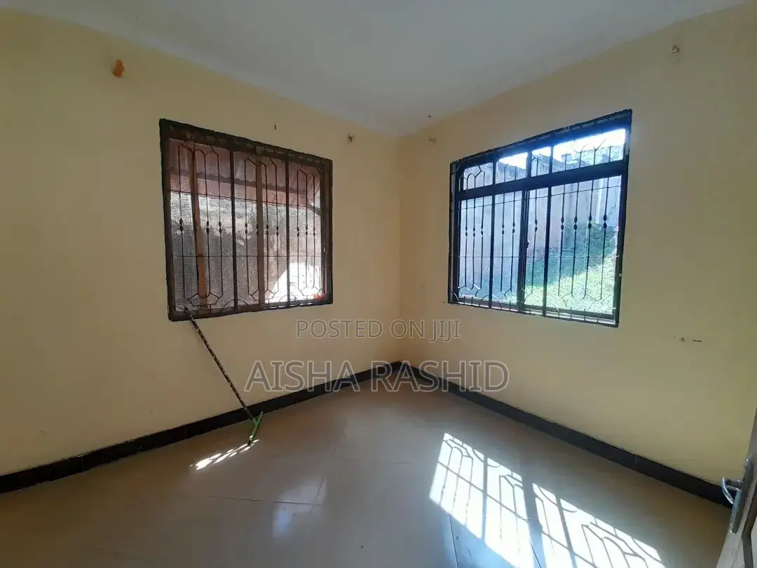1bdrm Apartment in Kimara for rent