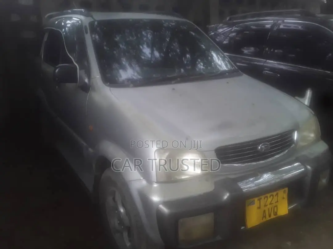 Toyota Cami 2004 Silver