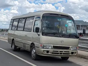 Toyota Coaster 1998 Gold