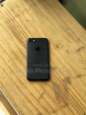 Apple iPhone 7 32 GB Black