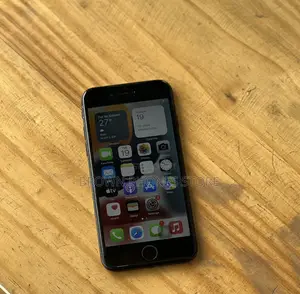 Apple iPhone 7 32 GB Black