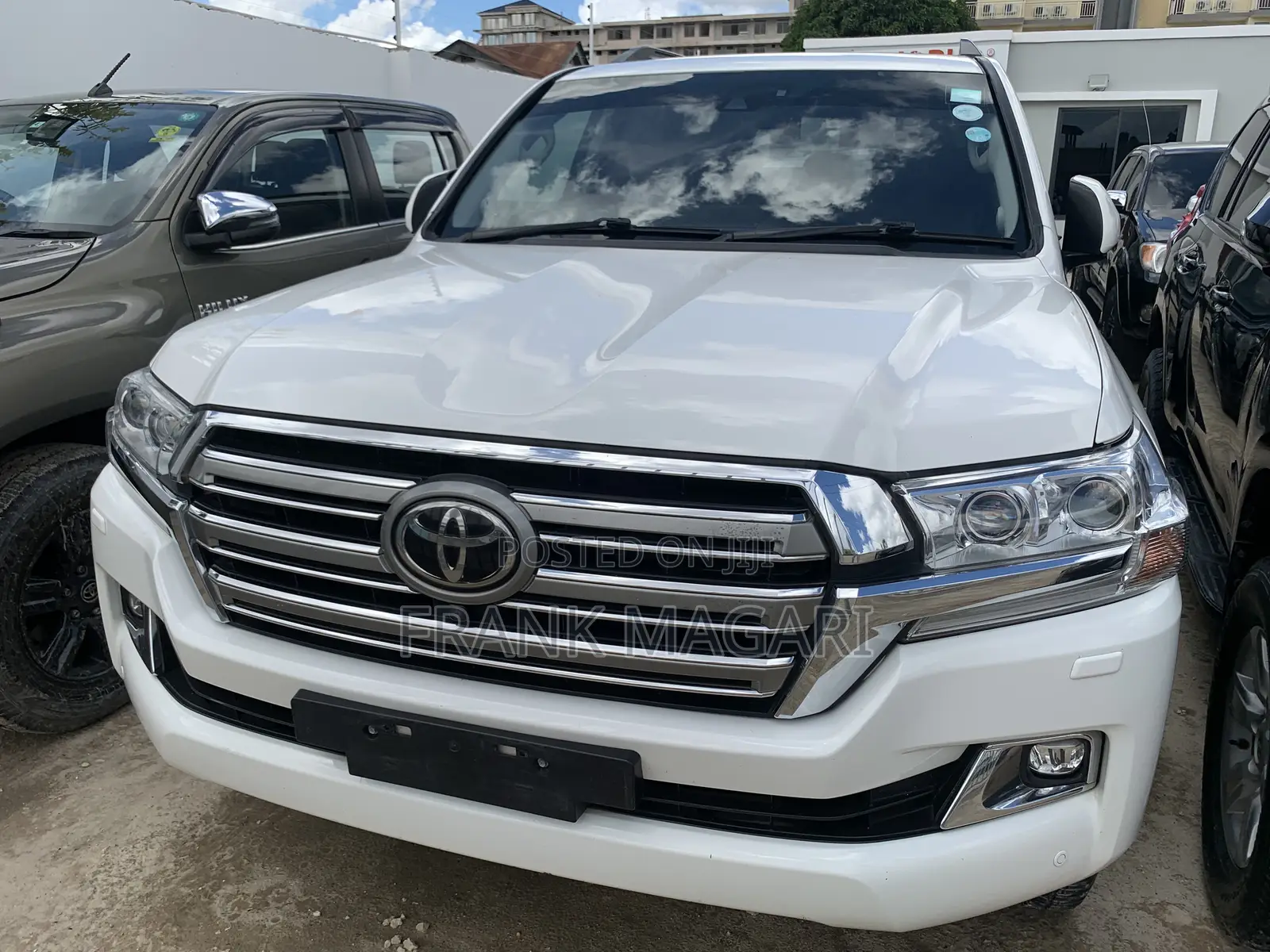 Toyota Land Cruiser 4.5 V8 VXR 2017 White
