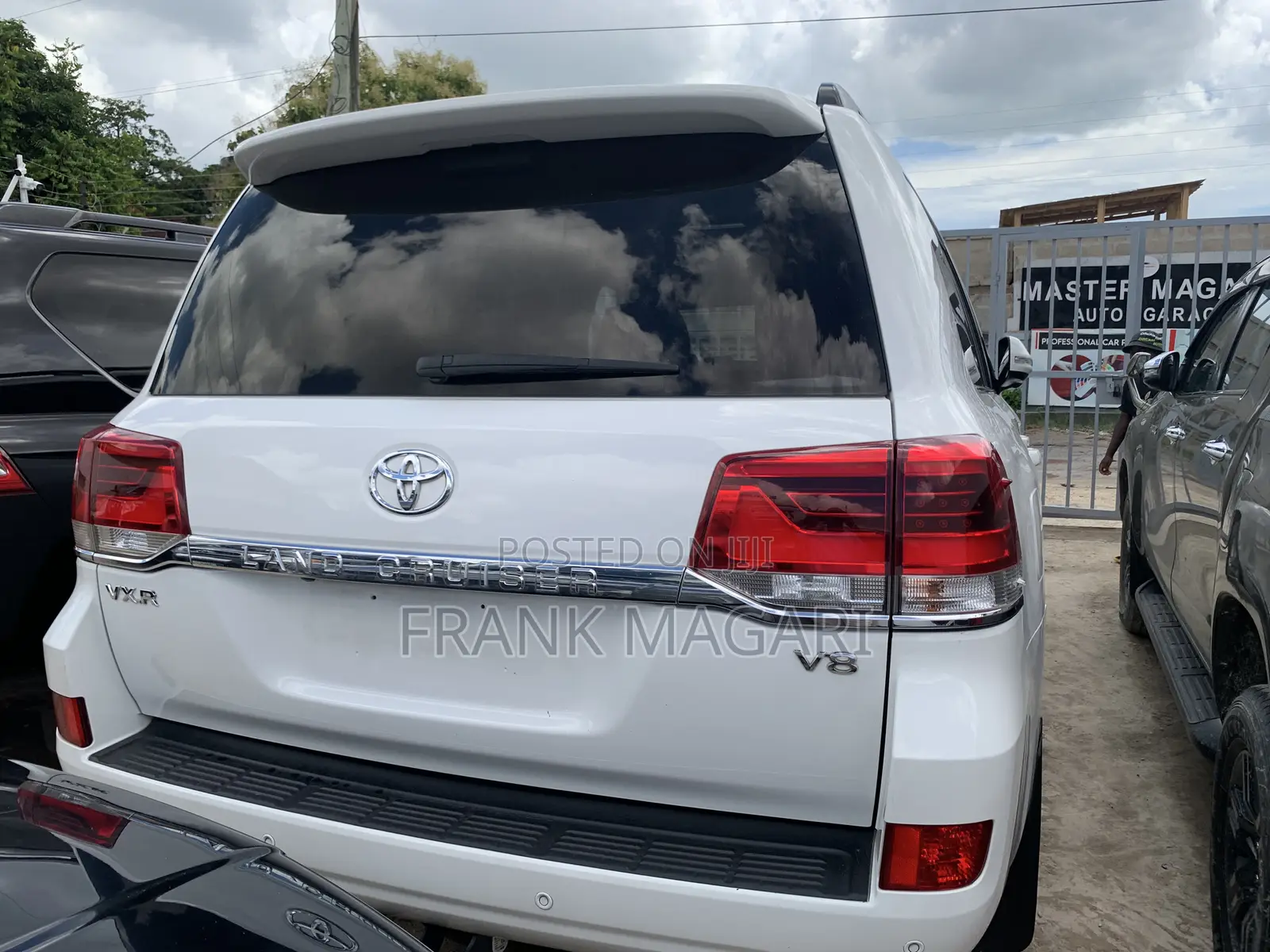 Toyota Land Cruiser 4.5 V8 VXR 2017 White