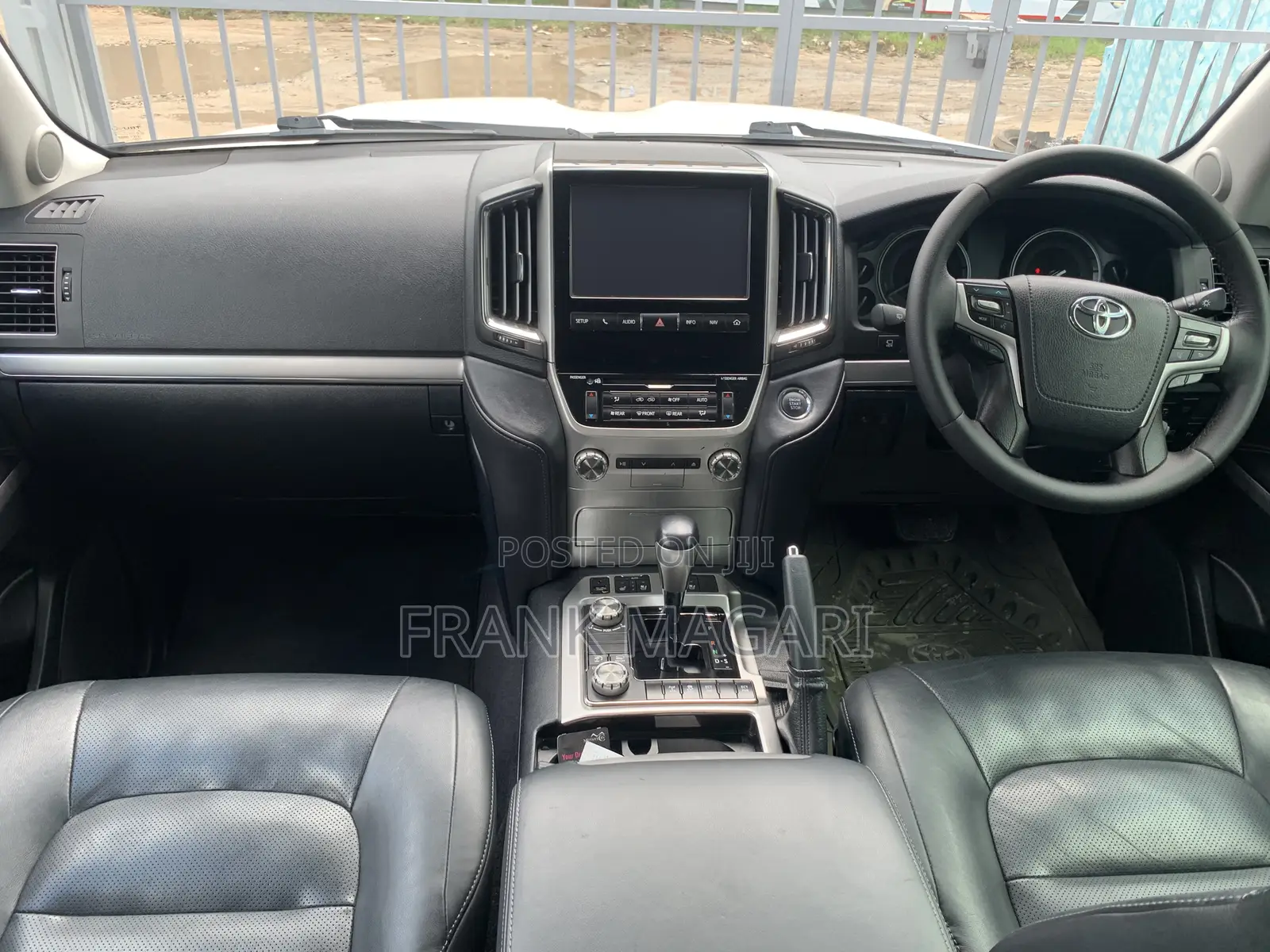 Toyota Land Cruiser 4.5 V8 VXR 2017 White