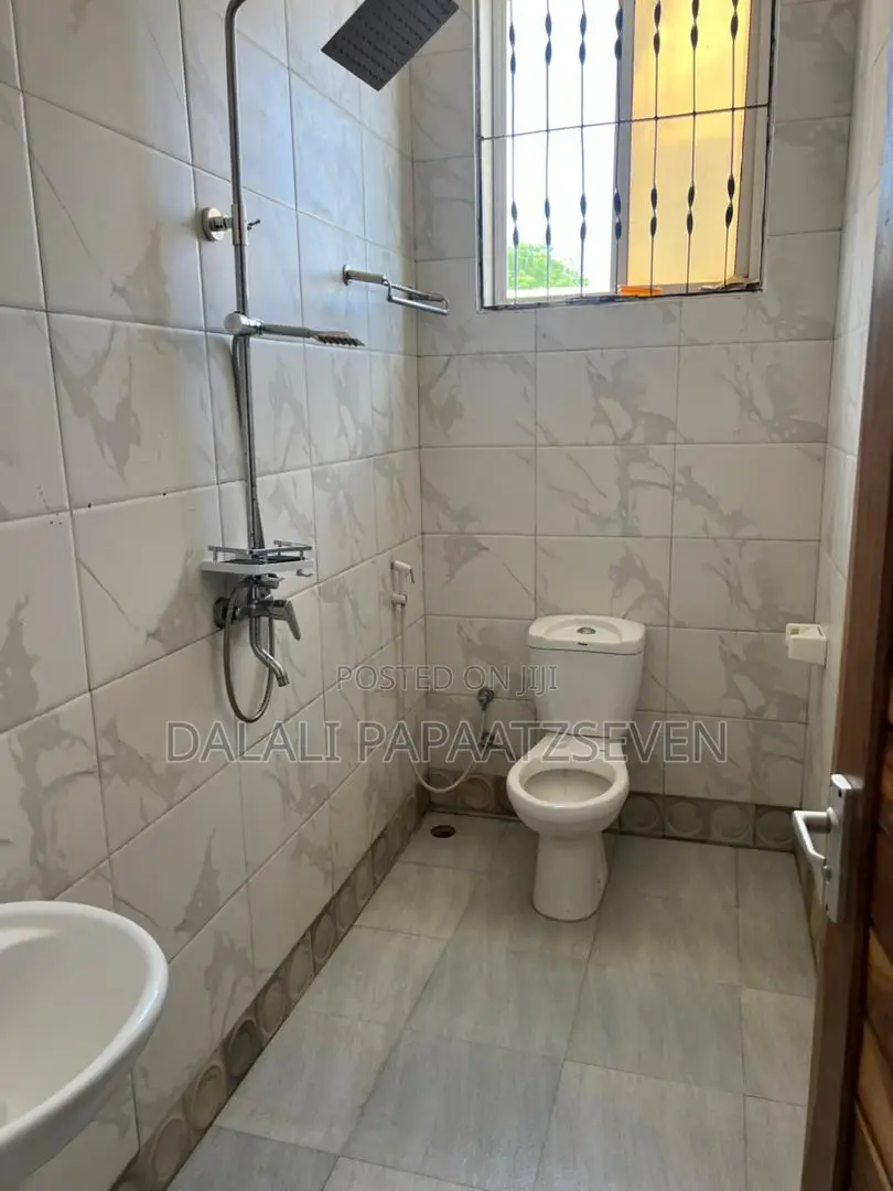 2bdrm Apartment in Dalalipapaatzseven, Kinondoni for rent