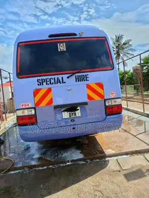 Toyota Coaster 2004 Blue
